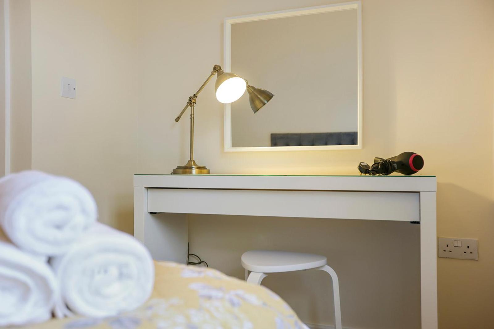 Riverside Townhouse Antrim Extérieur photo