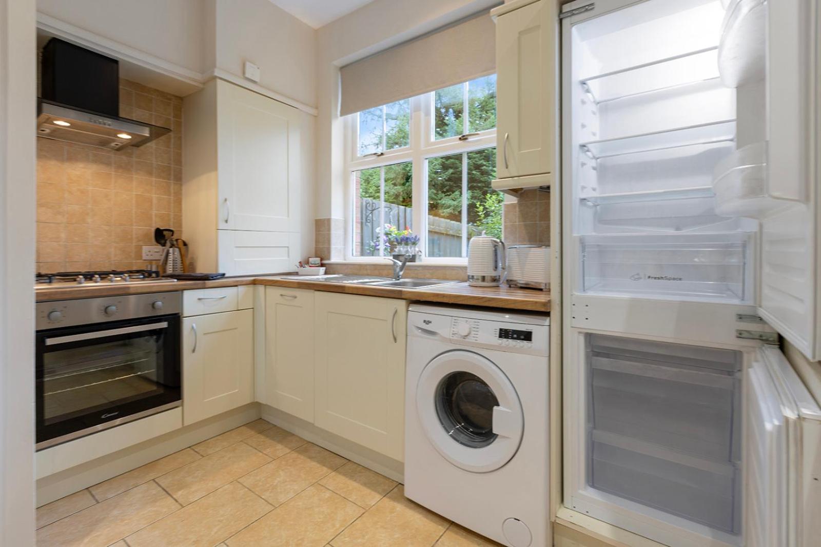 Riverside Townhouse Antrim Extérieur photo